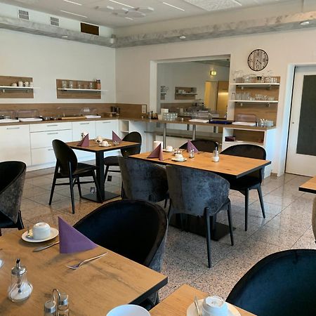 Hotel Zur Therme 巴德韦斯特科特 外观 照片