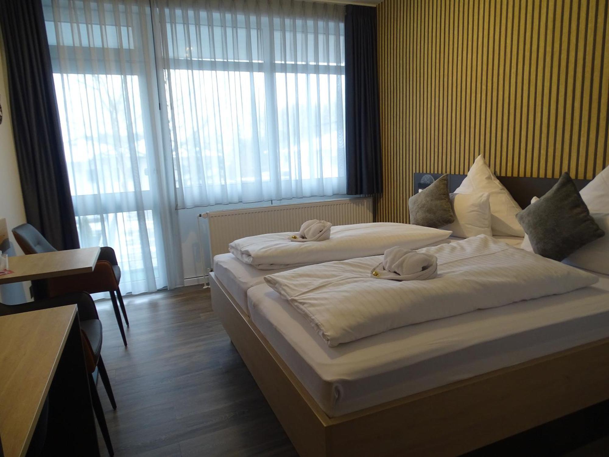 Hotel Zur Therme 巴德韦斯特科特 外观 照片