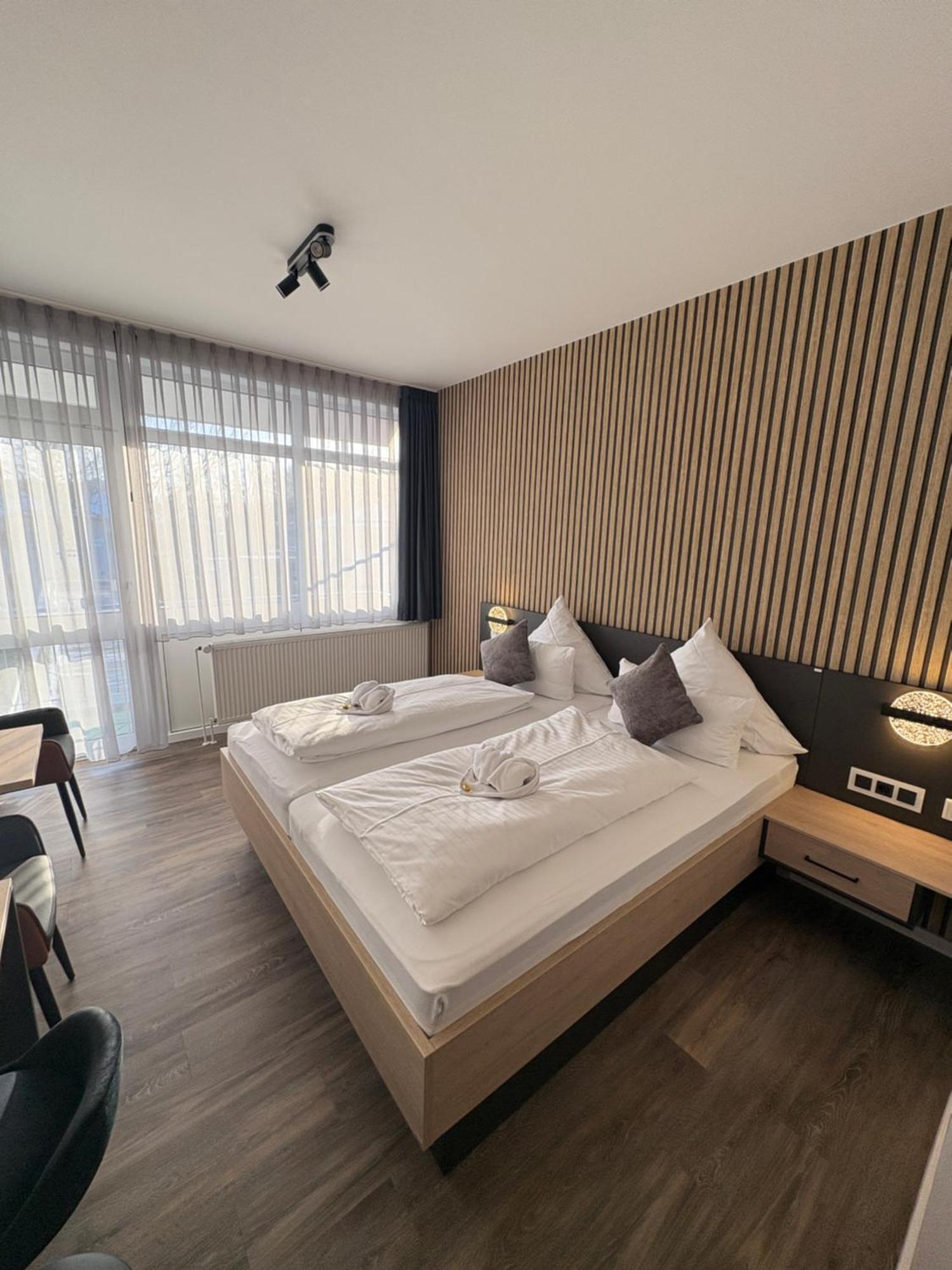 Hotel Zur Therme 巴德韦斯特科特 外观 照片